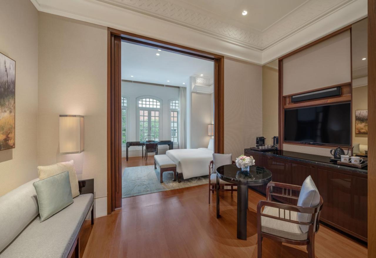 เดอะ แคปิตอล เคมปินสกี โฮเต็ล สิงคโปร์ Hotel ภายนอก รูปภาพ A suite at the hotel