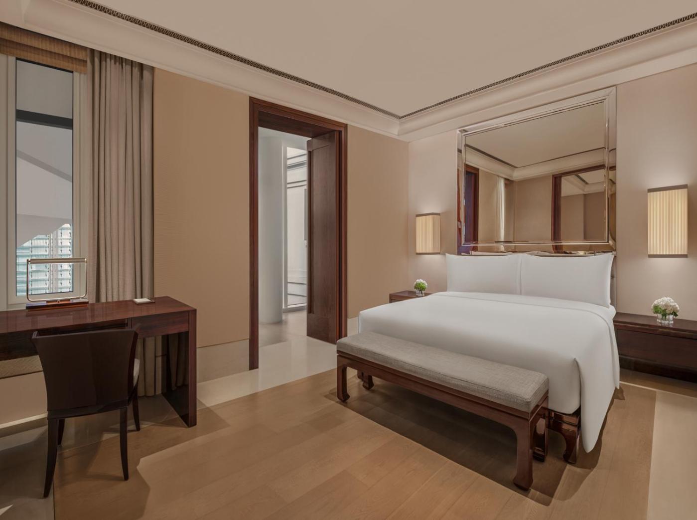 เดอะ แคปิตอล เคมปินสกี โฮเต็ล สิงคโปร์ Hotel ภายนอก รูปภาพ A bedroom at The Ritz-Carlton, DIFC